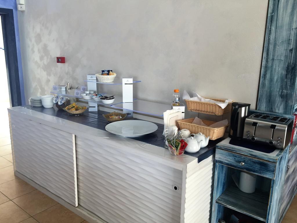Hotel Villa Del Mare Sìnnai Екстериор снимка