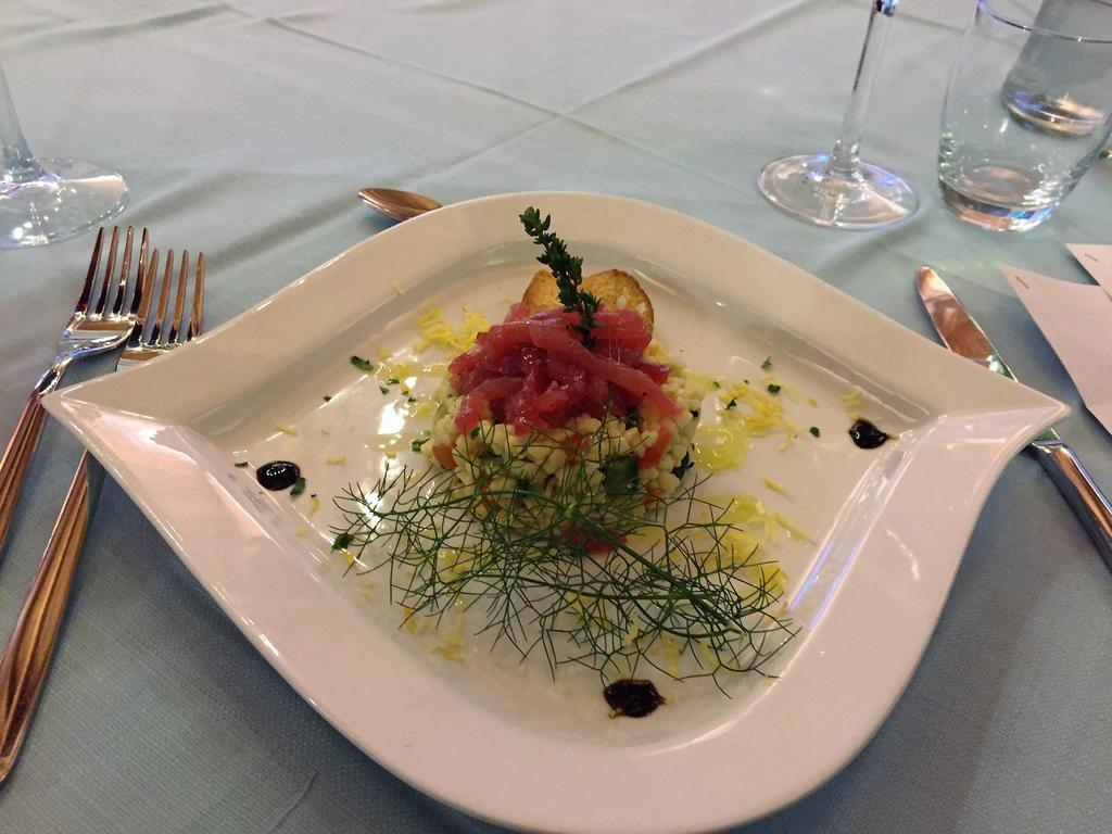 Hotel Villa Del Mare Sìnnai Екстериор снимка